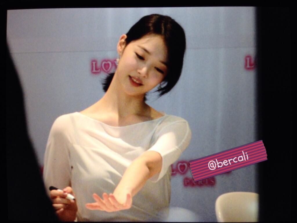  photo eaAwAJg_zps82a368ac.jpg