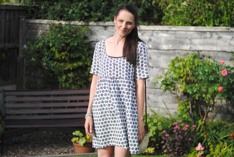 photo asos, smock dress, summer dress, with love jewellery, hamsa bracelet, bang on vintage key necklace, vintage key necklace, ASOSPRINTWHTESMOCKDRESS4.jpg