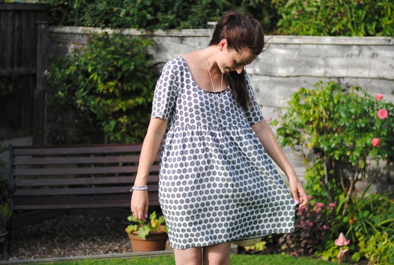 photo asos, smock dress, summer dress, with love jewellery, hamsa bracelet, bang on vintage key necklace, vintage key necklace, ASOSPRINTWHTESMOCKDRESS5.jpg