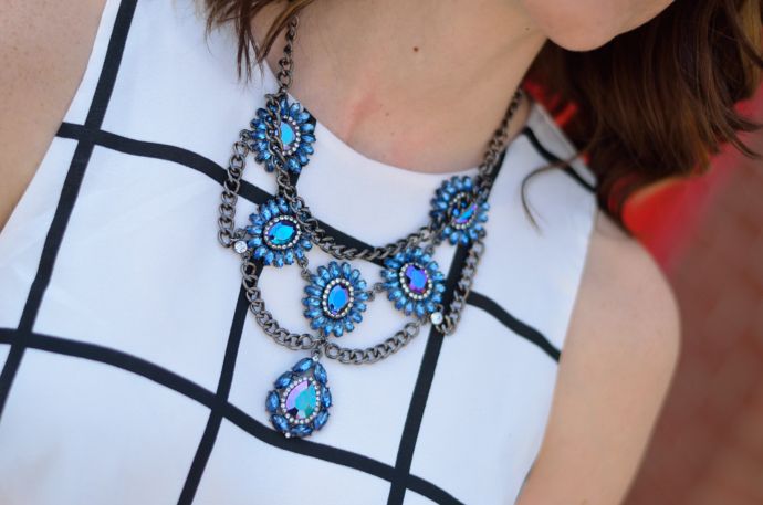  STATEMENT-NECKLACE