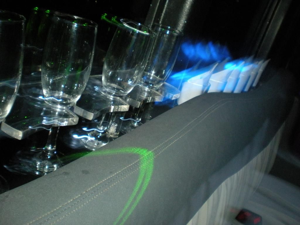  photo essexlimos6.jpg